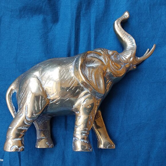 Large vintage brass elephant 19 cm high detailed - Picture 4 of 9